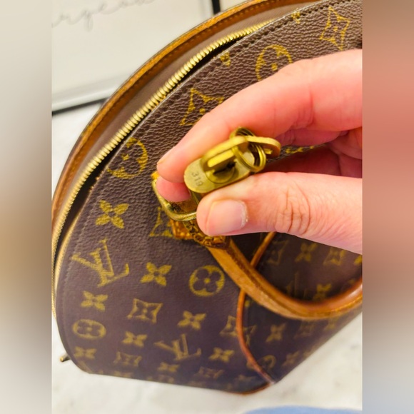 Louis Vuitton bag - Picture 3 of 7